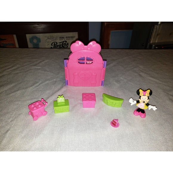 Fisher Price Disney Mickey Mouse Clubhouse Minnie’s Sweet Shop playset - Picture 3 of 4